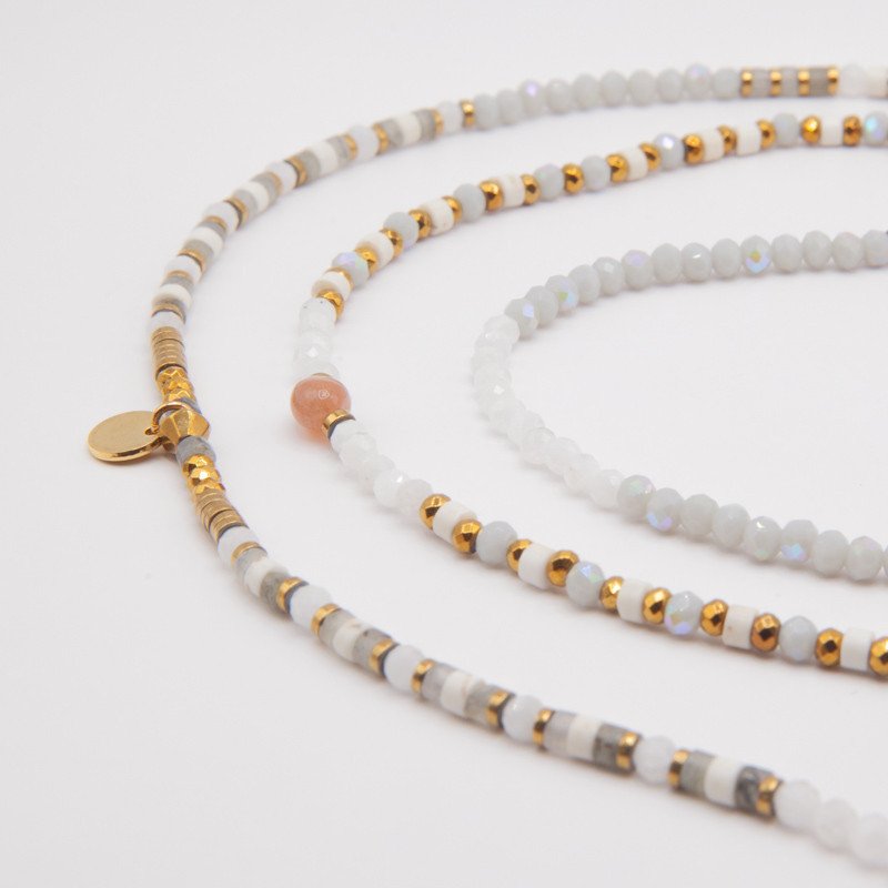 L’Ange d’Or – Bijou lumineux en Pierre de Lune & Hématite | Petit Cœur