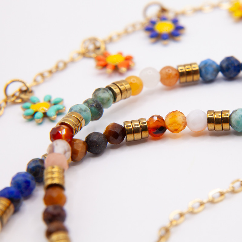 Collier double Floralis en pierres naturelles et fleur dorée | Petit Cœur Bijoux