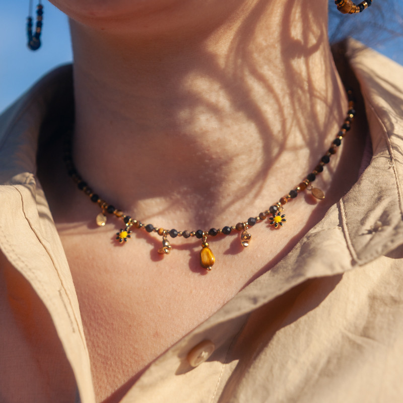 Collier ras-de-cou Bérénice – Obsidienne & Œil de Tigre | Collection Noctalis | Petit Cœur Bijoux