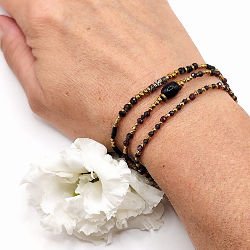 Bracelets fins Alizé – Obsidienne & Grenat | Bijoux Petit Cœur